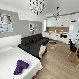 complejo-vacacional-arguineguin-beach-deluxe.in-canary-islands.com/